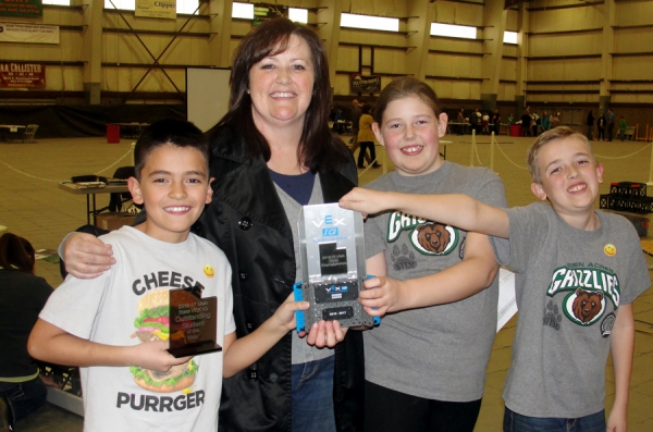 Green Acres Elementary will send students to the World Robotics Championship