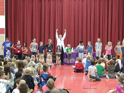 Orchard Springs holds stem day assembly