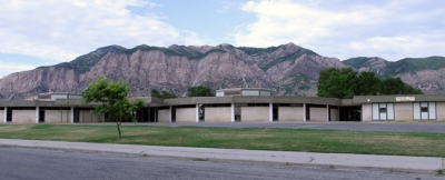 Picture of Canyon View High School.